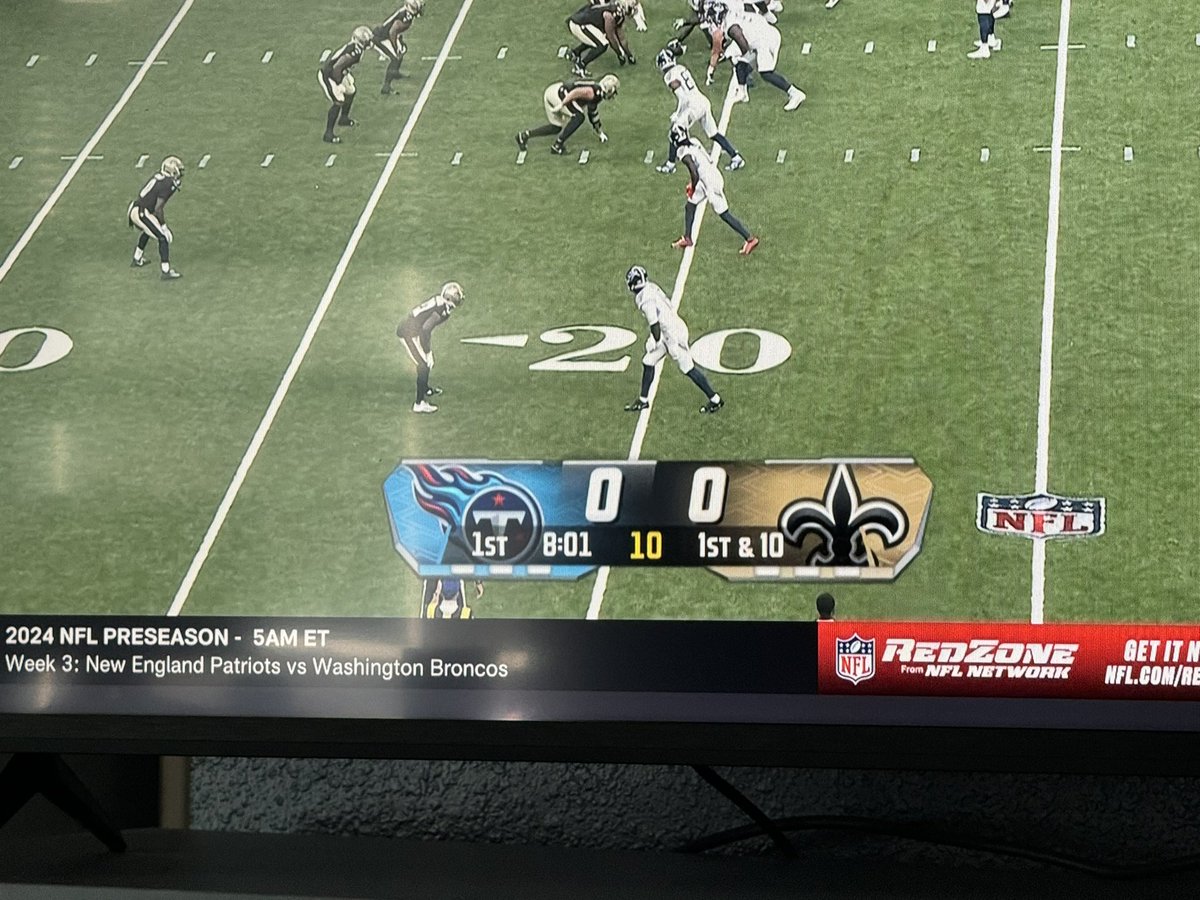 Not sure who NFL Network has as playing the Patriots tonight?!?  (Check lower left side of TV screen).  Is there a new team I don’t know about? 🤣🤣 <a href="/nflnetwork/">NFL Network</a>