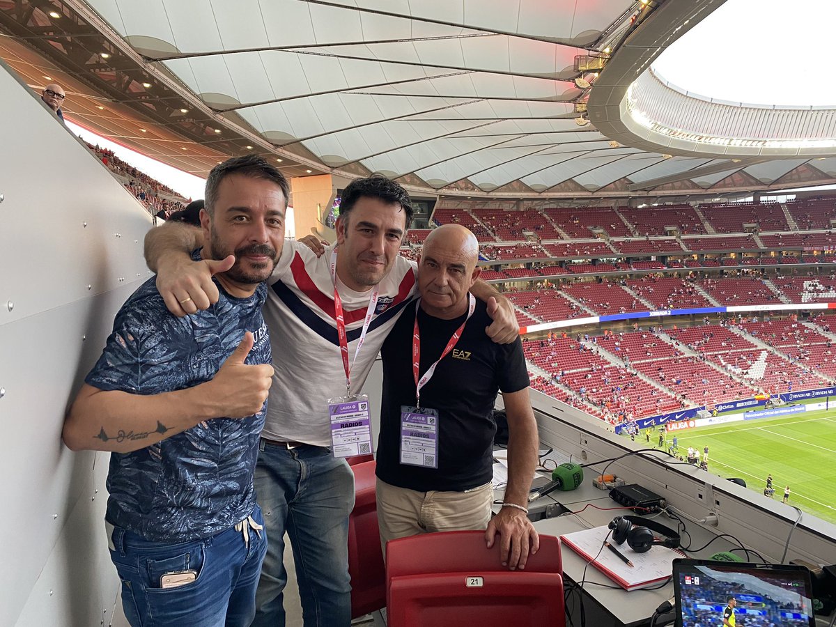 Empezando con mis inseparables <a href="/JanitoMori/">Alejandro Mori</a> y <a href="/RaulSpinola/">Raúl Espínola</a> 💪💪📻⚽️🔈