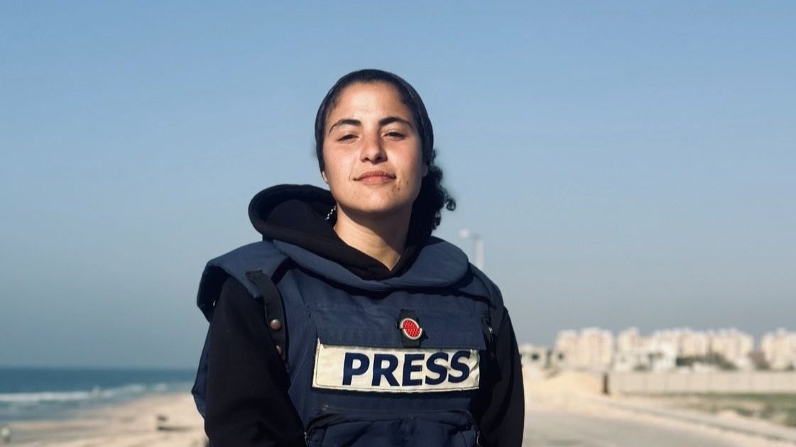GlobeEyeNews's tweet photo. Four candidates from Gaza have officially been nominated for the 2024 Nobel Peace Prize:

- Journalist Motaz Azaiza
- Journalist Wael Al-Dahdouh
- Journalist Hind Al-Khodari
- Journalist Bisan Odeh https://t.co/xaPqgTnUjA