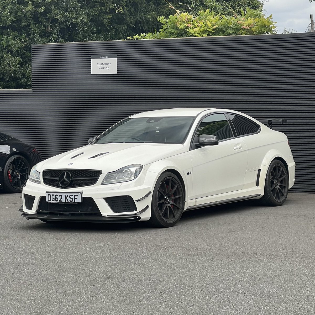 RomansCars's tweet image. When you come in your White C63 Black Series to view our Black C63 Black Series and no he’s not looking to part-exchange. #WhyNotHaveBoth 🤙🏼