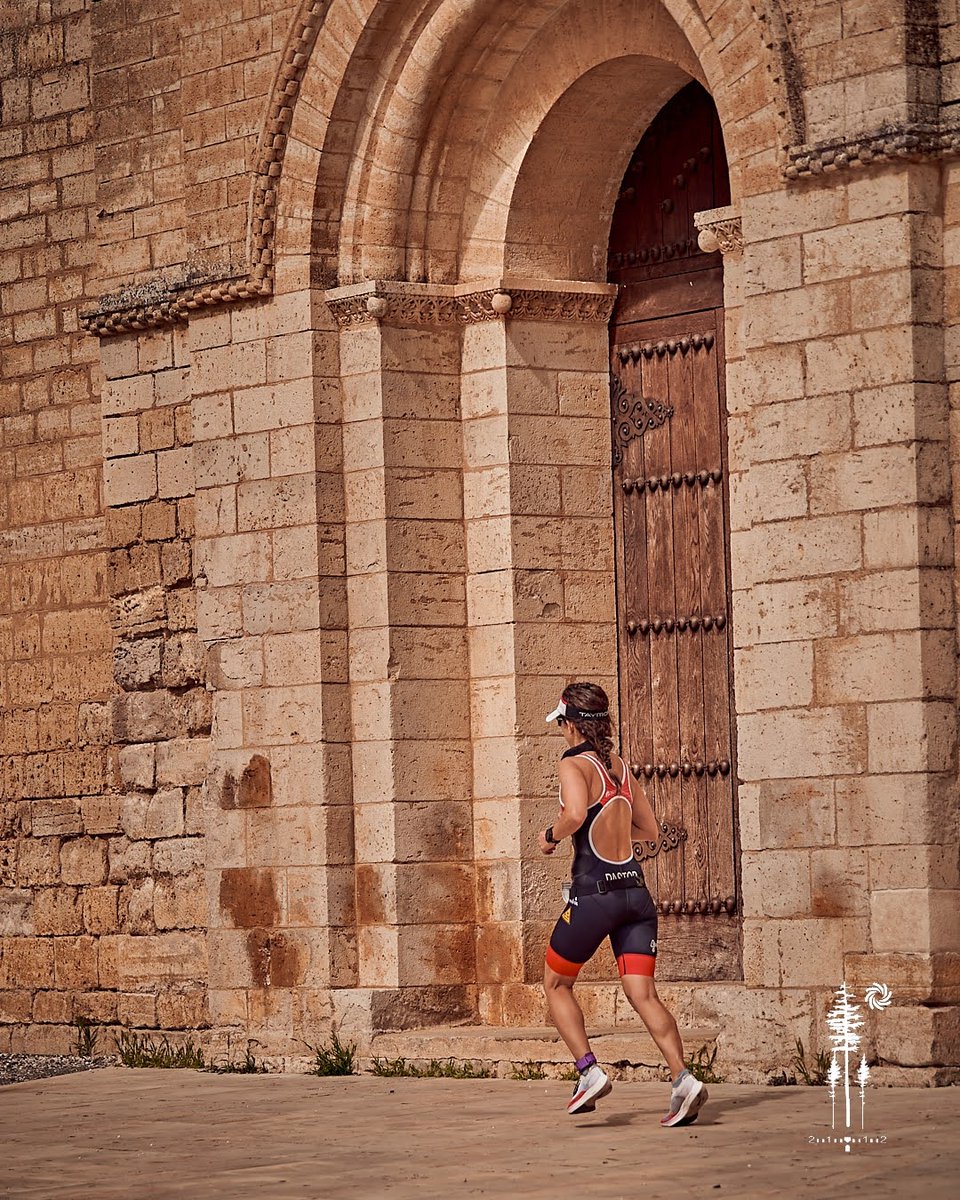 Clara Pastor tweet media