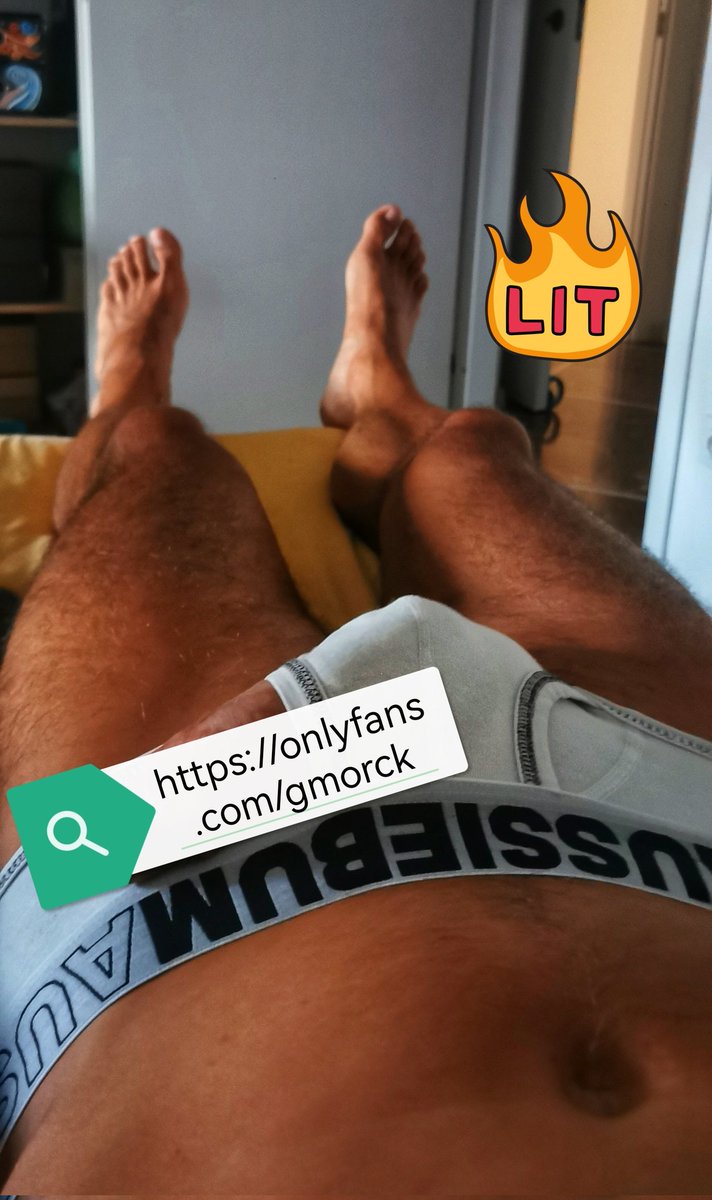 È riuscito a trovare la sua strada ed uscire dalle #mutande 😅
Qui la versione senza censura
onlyfans.com/gmorck/c2
#hardon out of #underwear #italiandick #explicit #gay #gayboy #hardgay #porn #Italian