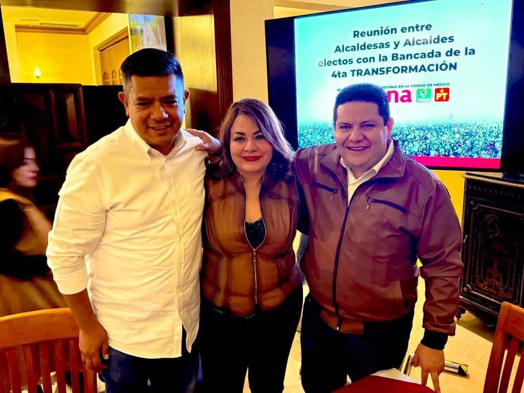 Eli_Mateos_CDMX's tweet photo. Asistí a la reunión con nuestro próximo Secretario de Gobierno de la #CDMX, @craviotocesar, Alcaldesas y Alcaldes electos y con las y los Diputados de la #4T del @Congreso_CdMex. Adelante con el 2do, piso de la transformación. https://t.co/L0RkzuUKuI