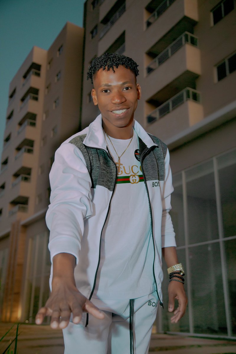 BethshyPierre's tweet photo. Aprann sa byen pen wap fòse bere a, gen kote menm pou soup yo pa bezwen'l 🖤🚶🏿‍♂️ https://t.co/xAR2HDWlDE