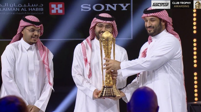 أكثروا من الصلاة عليهﷺ tweet media