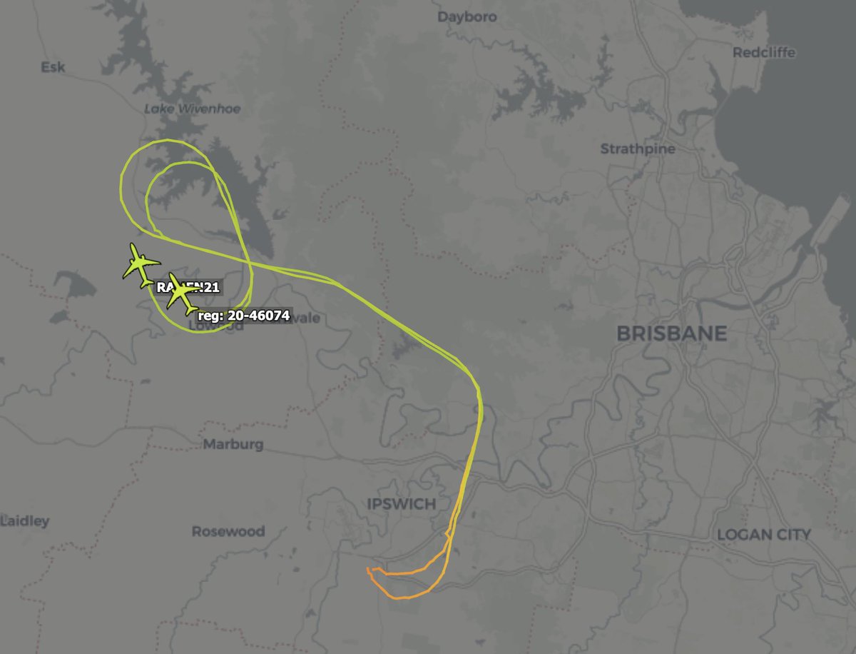 TheSnoopySnoop's tweet photo. KC-46A Pegasus USAF airborne from Amberley, Australia
#RAMEN21 #AE574D 19-46007
#RAMEN22 #AE63B6 20-46074
21st they were dragging B-2's back from Diego Garcia (courtesy of FC)
Should be a 3rd KC-46A as #RAMEN23 possibly 🤷
#avgeek #planespotting https://t.co/4xkwN6Sq2O