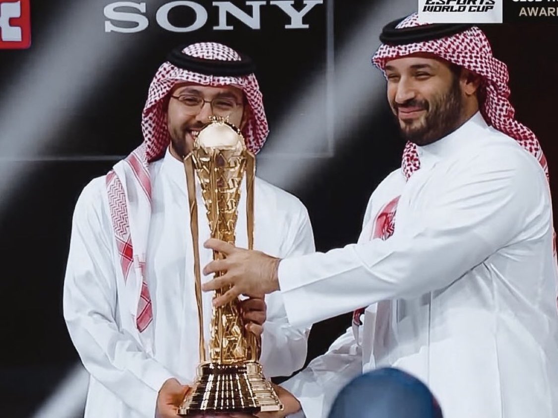 _BD35's tweet image. 👑🏆🦅🇸🇦