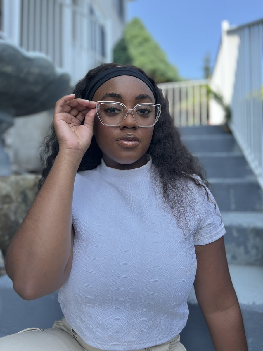 Took these photos today for my collab with Zenni

#ugc #creativestrategist #zenni