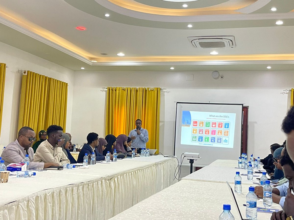 SOMALIAYOUTHHUB's tweet photo. The National Youth Consultation on the Summit of the Future, led by @MoYS_Somalia &amp; @SomaliaYouthHub with @UNDPSom has shaped a draft Youth Declaration, amplifying voices across the nation. #SomaliaYouth #SummitOfTheFuture https://t.co/jMts8CZAtQ