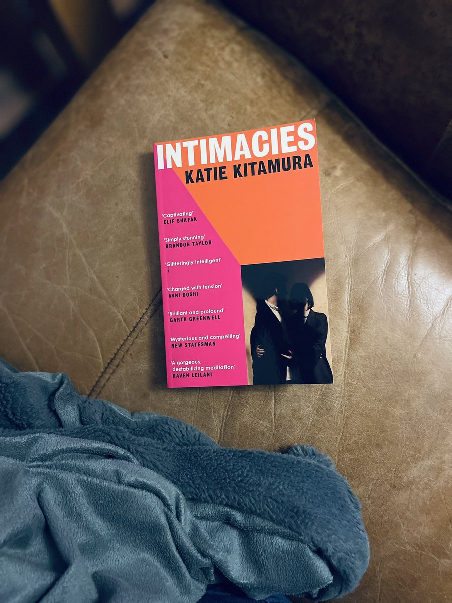 yearsofreading's tweet image. Thank you @jenny_mustard for another brilliant book recommendation!

Forty pages in, and #Intimacies by @katiekitamura is so good!

This is one of the things I love about #BookTwitter and how you find new books and new to you authors all the time.