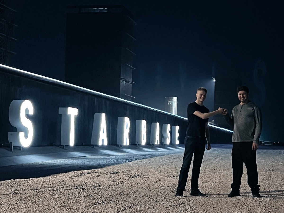 smallstars tweet media