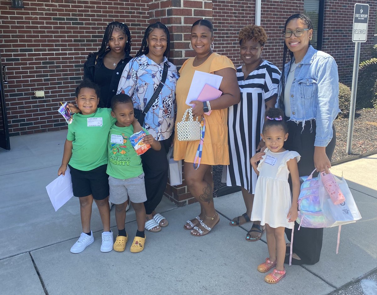 My girls joined me for church today to kick off the school year! 🫶🏽🫶🏽