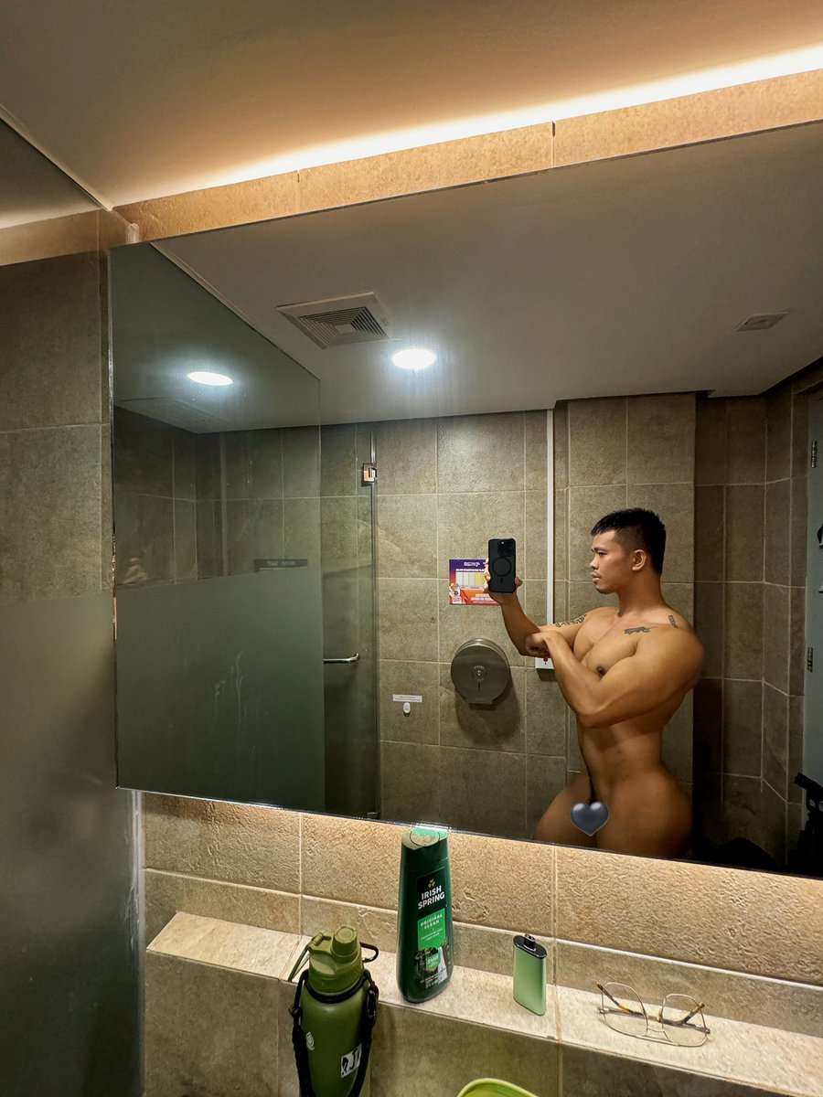 Maybe it’s JB𝓁𝓎𝓃 tweet media