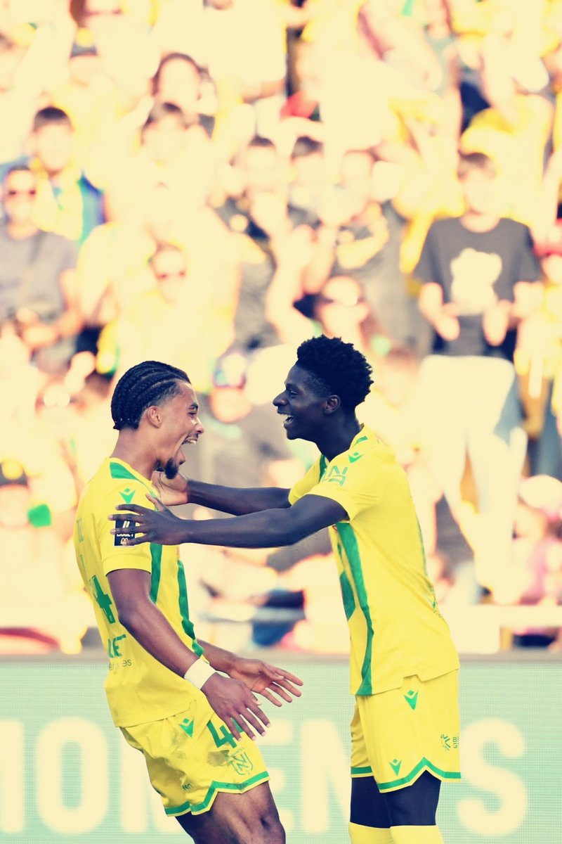 AliPaacha's tweet photo. Ça fait du bien de voir ÇA !!! #FCNantes https://t.co/dbdiiT7EBZ