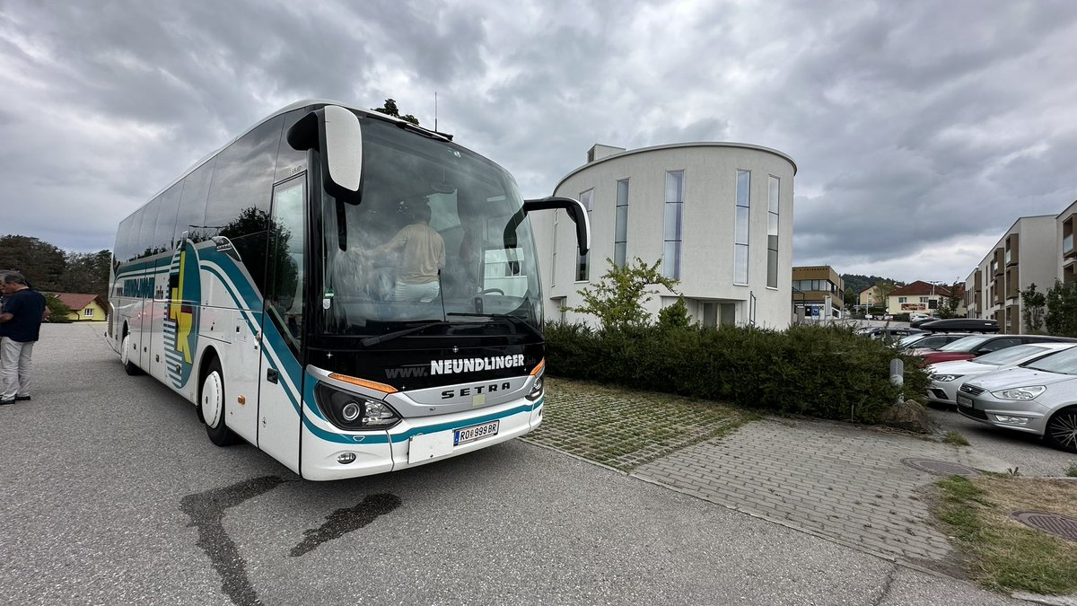 Seelsorge_Licht's tweet photo. Heute ging es los auf‘s JS-Lager in St. Leonhard🤗
Wir wünschen unseren JS-Kindern und unseren JS-Leiter*innen eine segensreiche gemeinsame Zeit! https://t.co/vZFCyqD5jn