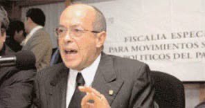 comite68's tweet photo. Falleció el día de hoy,  Ignacio Carrillo Prieto Fiscal de la FEMOSPP, que consiguió la histórica sentencia contra el expresidente Luis Echeverría que lo mantuvo sujeto a prisión preventiva más de 800 dias en su domicilio por el delito de genocidio, https://t.co/RONYFAUCLs