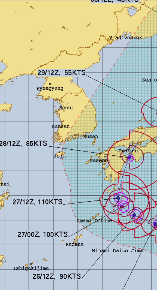 R22680169801's tweet photo. 4時過ぎに見た、#気象庁 #JTWC #Windy の #台風10号の進路予想。
何と！気象庁は屋久島～大隅半島直撃コースに！勘弁してくれ!!
JTWCの最新ではどうなるだろう？
Windyの #ヨーロッパ中期予報センター 版でも、だいぶ西に寄って、種子島直撃～室戸岬付近…以降が、かなり迷走…。
ウ～ン…どうなるか？ https://t.co/B8ainvNCj6