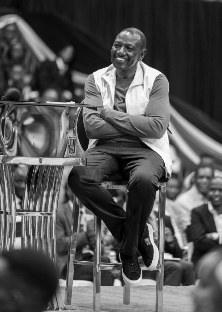 FadedKamba's tweet photo. Mzee with a fake smile 

#liberationsunday https://t.co/radXXfIg1q