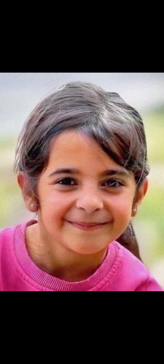 Narin kayboldu, ama biz onu bulabiliriz. Bu ülkede çocukların güvenle bulunması için ve kötü insanların zarar vermesini önlemek için daha çok ses çıkarmalıyız. Lütfen uyumadan önce #NarinGüranNerede diye bir tweet paylaşın.