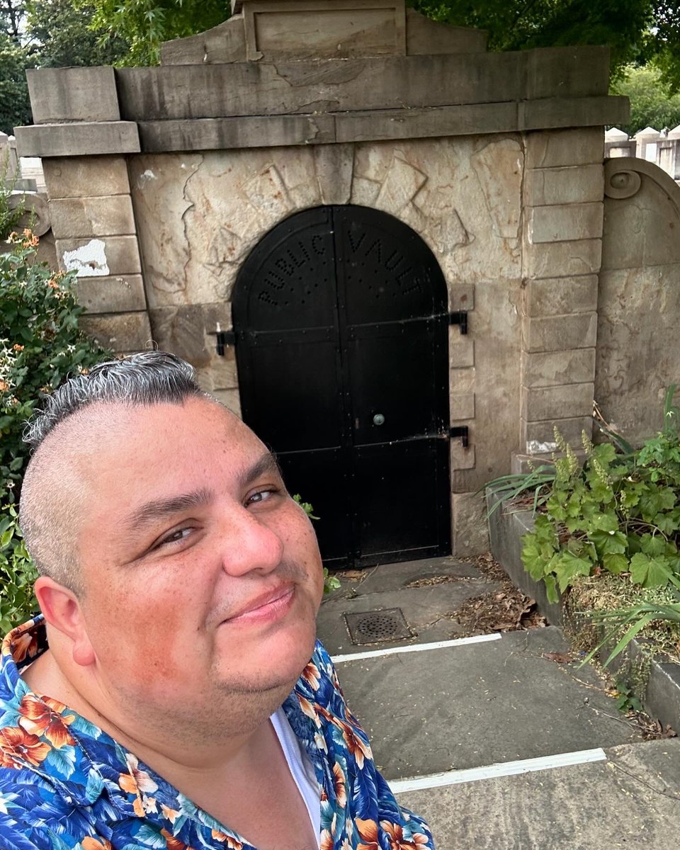 PresidentsVisit's tweet image. Congressional Cemetery’s Public Vault, temporary resting place for John Quincy Adams, William Henry Harrison, and Zachary Taylor 🪦🦅🇺🇸🏛️

Check out “John Quincy Adams’ Tomb”! visitingthepresidents.com/2024/04/09/sea…

#JohnQuincyAdams #WilliamHenryHarrison #ZacharyTaylor #CongressionalCemetery