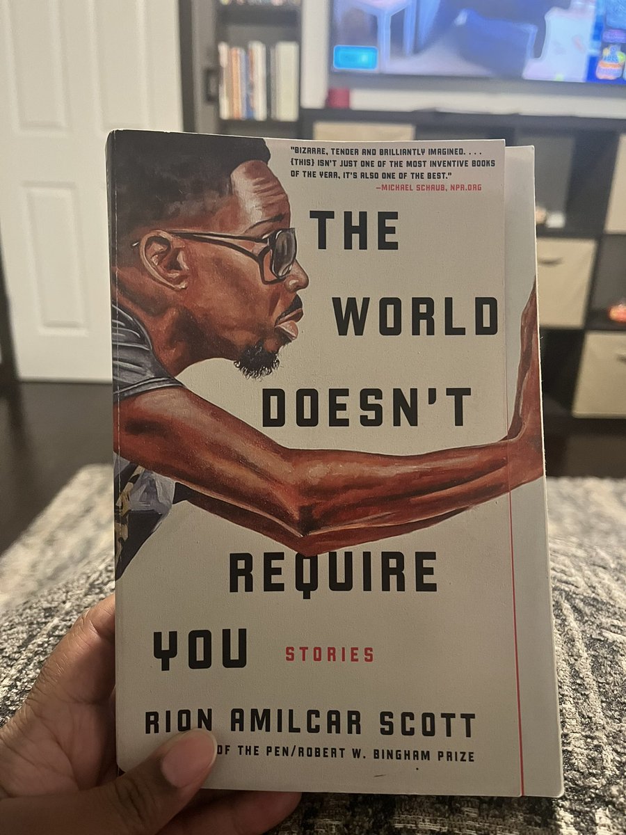 LydiaMWrites's tweet photo. This book is pissing me off so bad because of how good it is. It’s fucking smart and clever it’s infuriating 🤬 I’m angry cause I’m jealous of the skill 😭 #RionAmilcarScott #TheWorldDoesntRequireYou https://t.co/VAB0FkVZbD