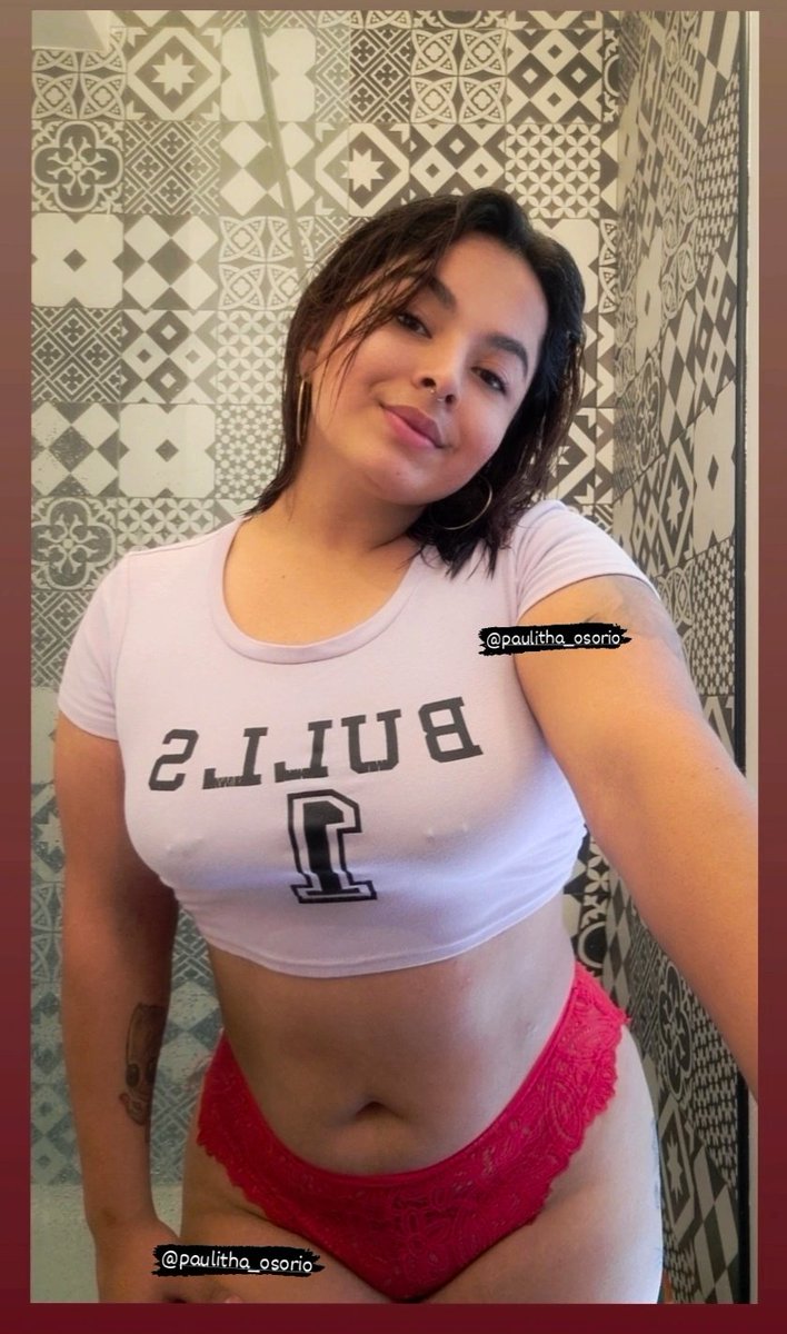 "No importa que estés gordita ni las  estrías ni las cicatrices , simplemente eres perfecta ❤️‍🩹"