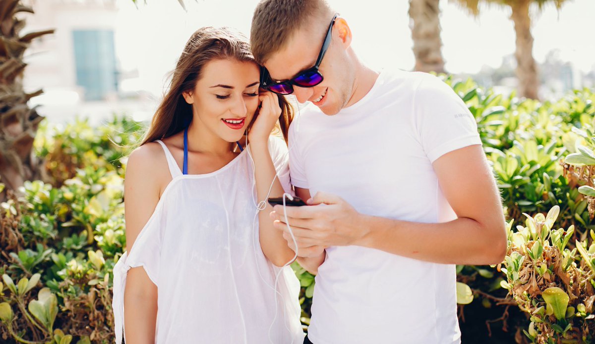 MoneysML's tweet image. eSIM4Travel: Claim a 10% Discount on eSIM for Global Travel
Save 10% storewide on eSIM cards and stay connected wherever you travel with eSIM4Travel.

Key Takeaways

- 10% off storewide: Save on all eSIM cards for global connectivity. 
#esimprovider
moneysmylife.com/esim4travel-di…