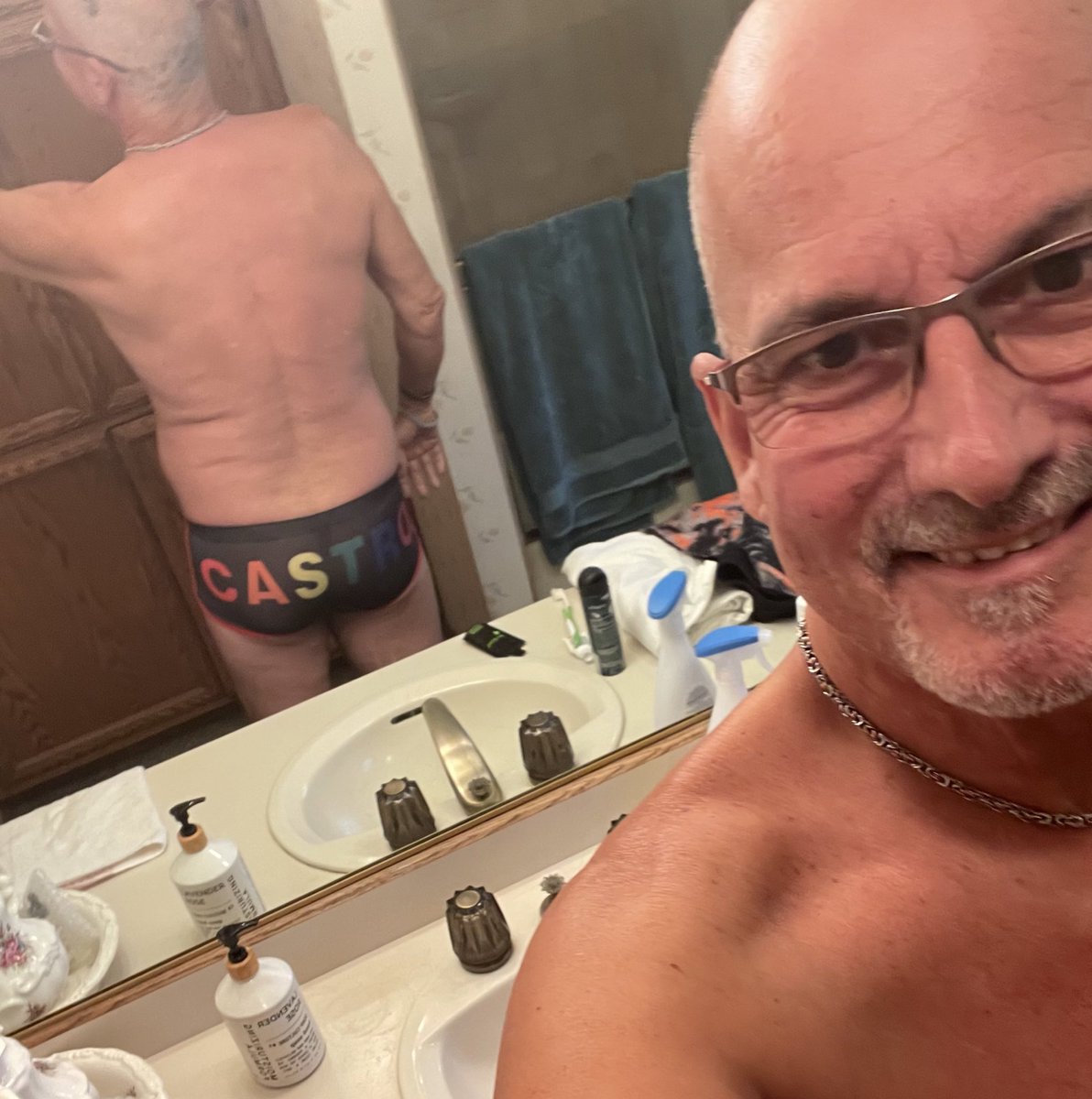 Coastalguy8 tweet media