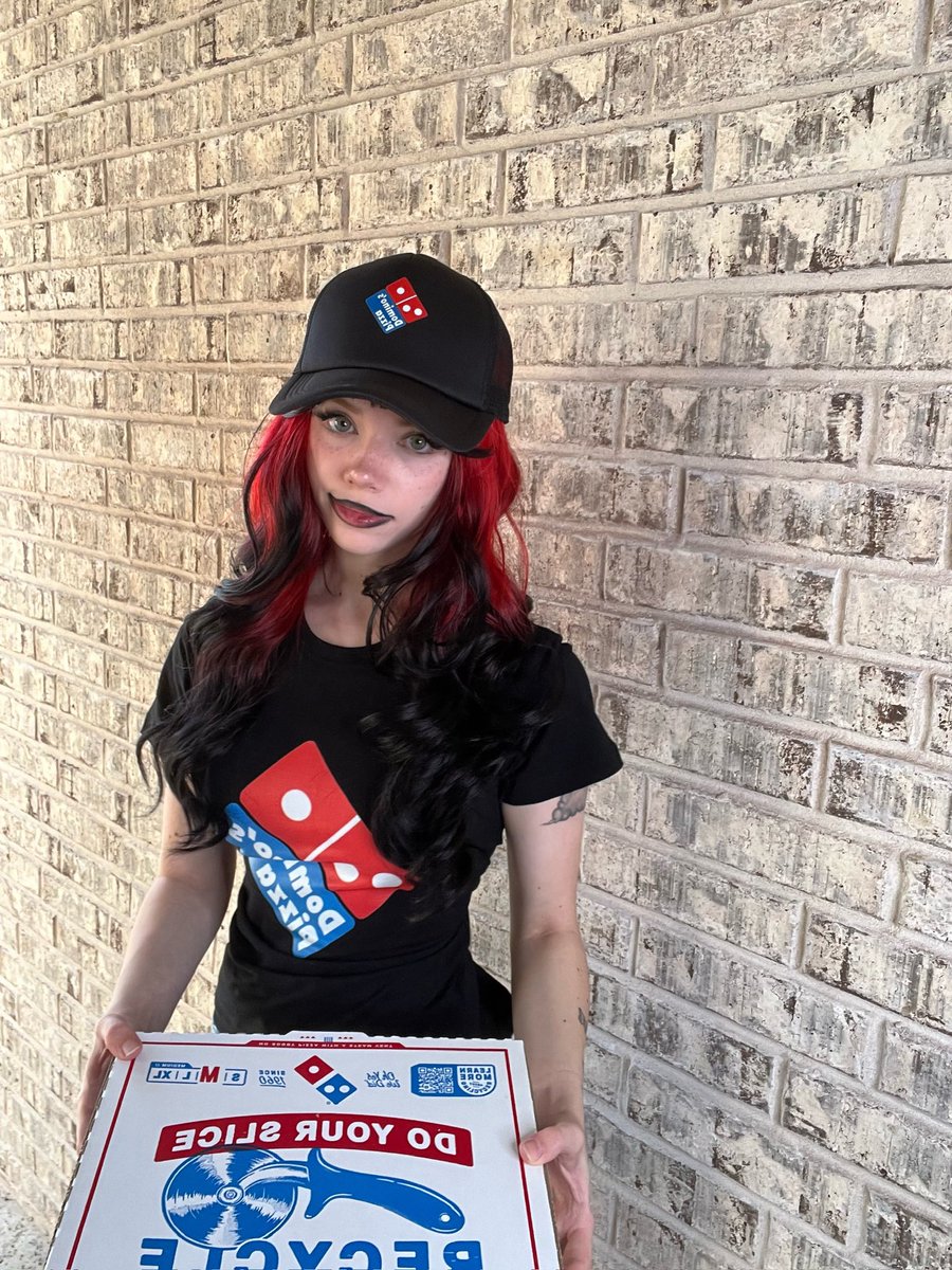 puppiwi's tweet image. say hi for the pizza vid in dms 💗