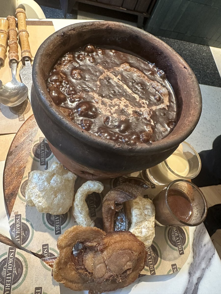 cryptobeautymom's tweet image. GM! Filipino breakfast delicacy that Im craving for! ♥️😋#chocolateporridge #tablea