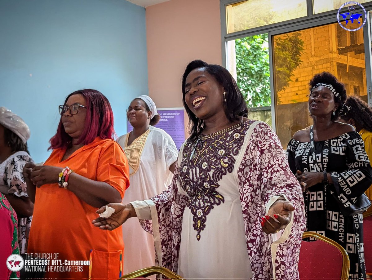 CiapKotto's tweet photo. Service d'installation du nouveau superviseur national de l'église de Pentecôte au Cameroun l'apôtre Alphonse Coly.

Installé par l'apôtre Zabre du Burkina Faso 

#PIWC #possederlesnations #installation #eglise #apotre #cameroun #Douala 1/2 https://t.co/rLtA4giXd5