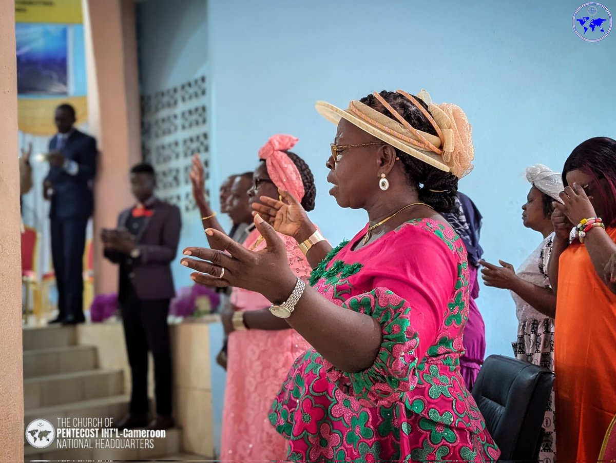 CiapKotto's tweet photo. Service d'installation du nouveau superviseur national de l'église de Pentecôte au Cameroun l'apôtre Alphonse Coly.

Installé par l'apôtre Zabre du Burkina Faso 

#PIWC #possederlesnations #installation #eglise #apotre #cameroun #Douala 1/2 https://t.co/rLtA4giXd5