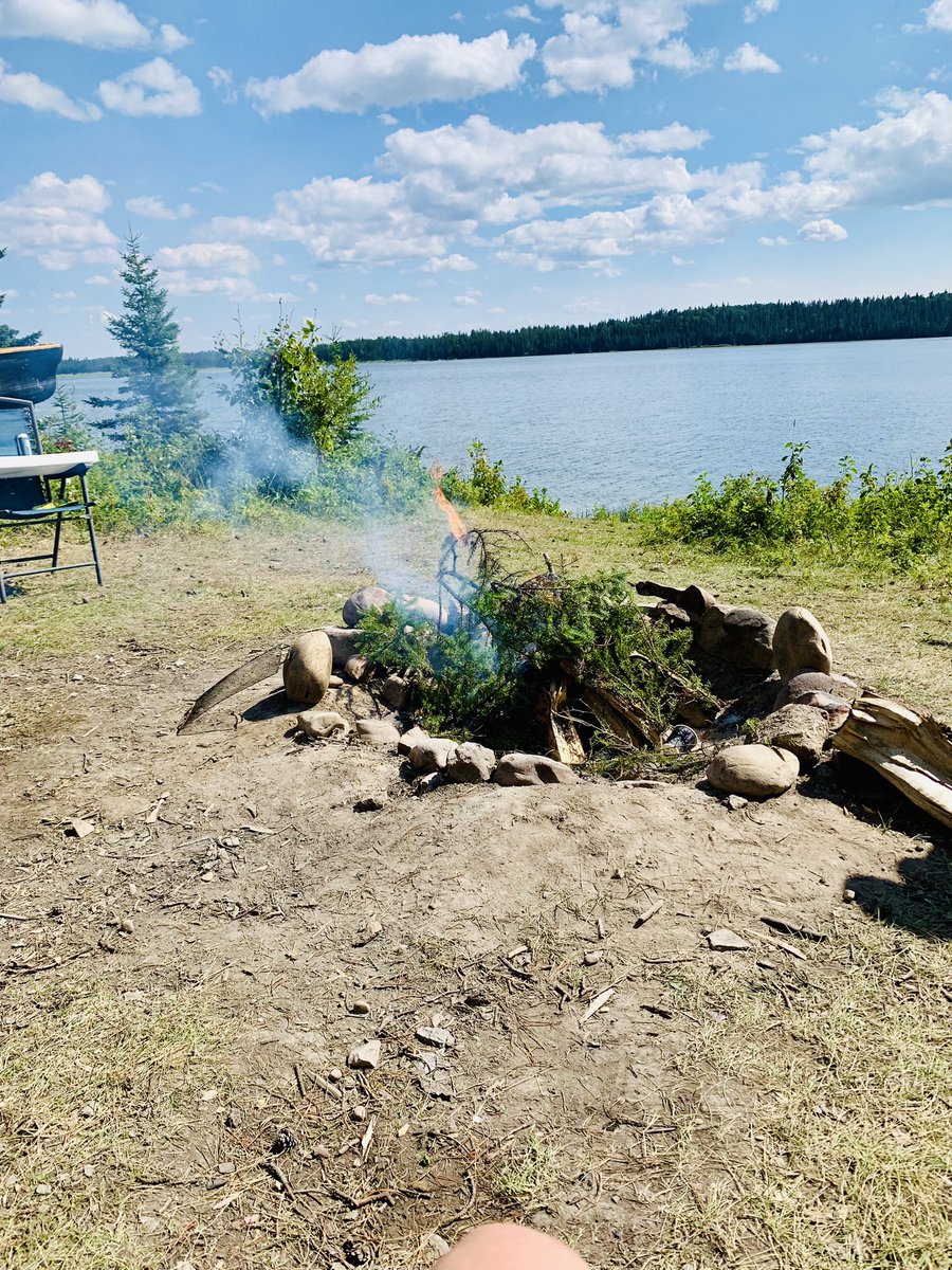 kajmere's tweet image. Camping woes: you always pack way too much food and never enough cigarettes, weed and booze. #campingproblems 🤣🤣 (actually the only thing we almost out of is smokes and I’m like woooooo but we leaving in a bit. Also camping woes… packing up 😭🏕️🔥🐠