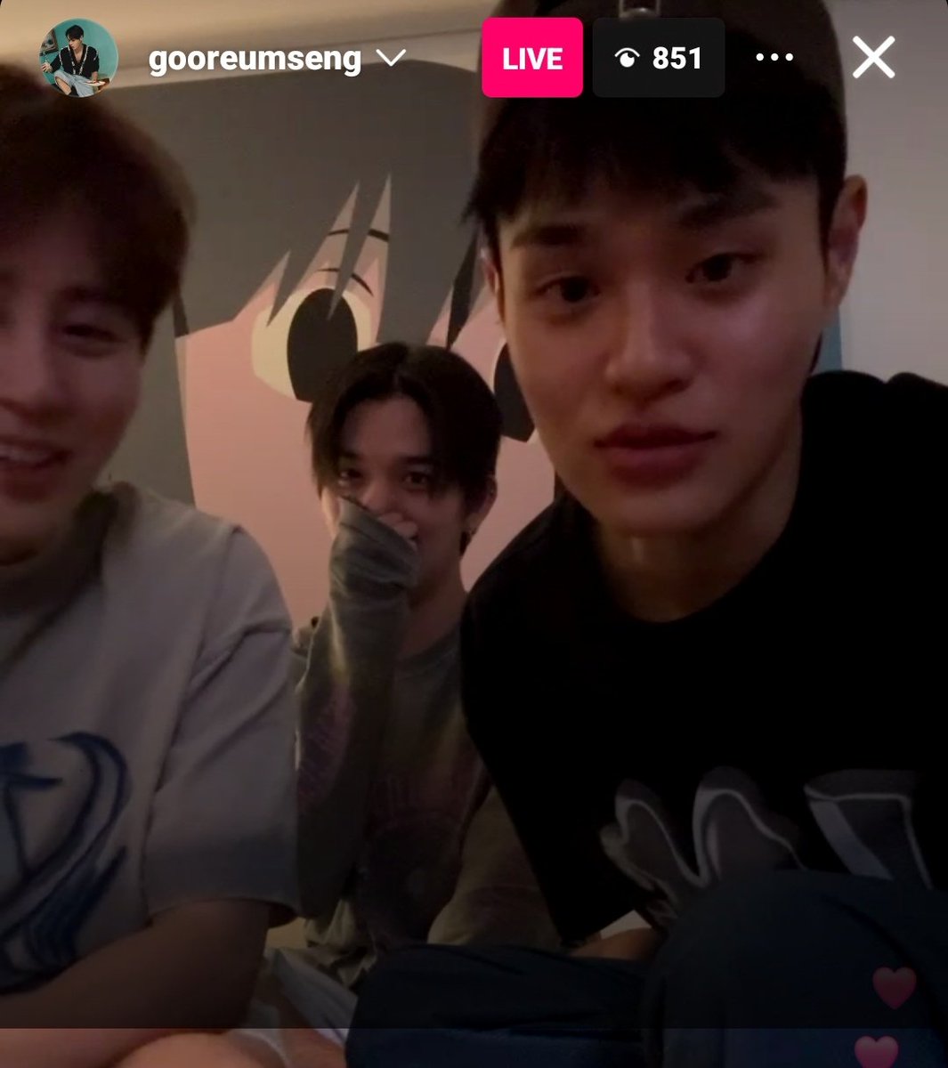 clouds_zip's tweet photo. SUNGWOON DAEHWI JINYOUNG LIVEEEEEEEE?!!??!!? https://t.co/rbgfIwXSa7