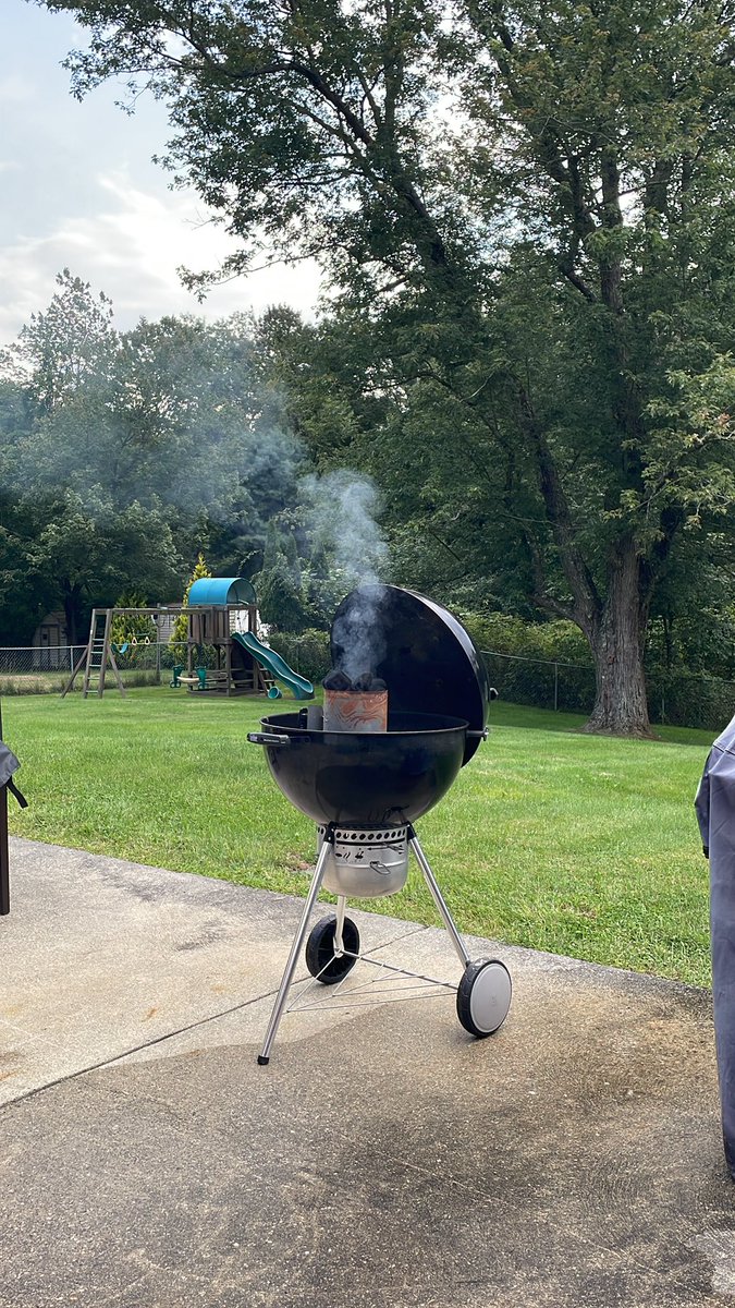 cperry617's tweet photo. It’s been a week to forget. Time for some aromatherapy on the @WeberGrills kettle. https://t.co/XFtDKAXUj1
