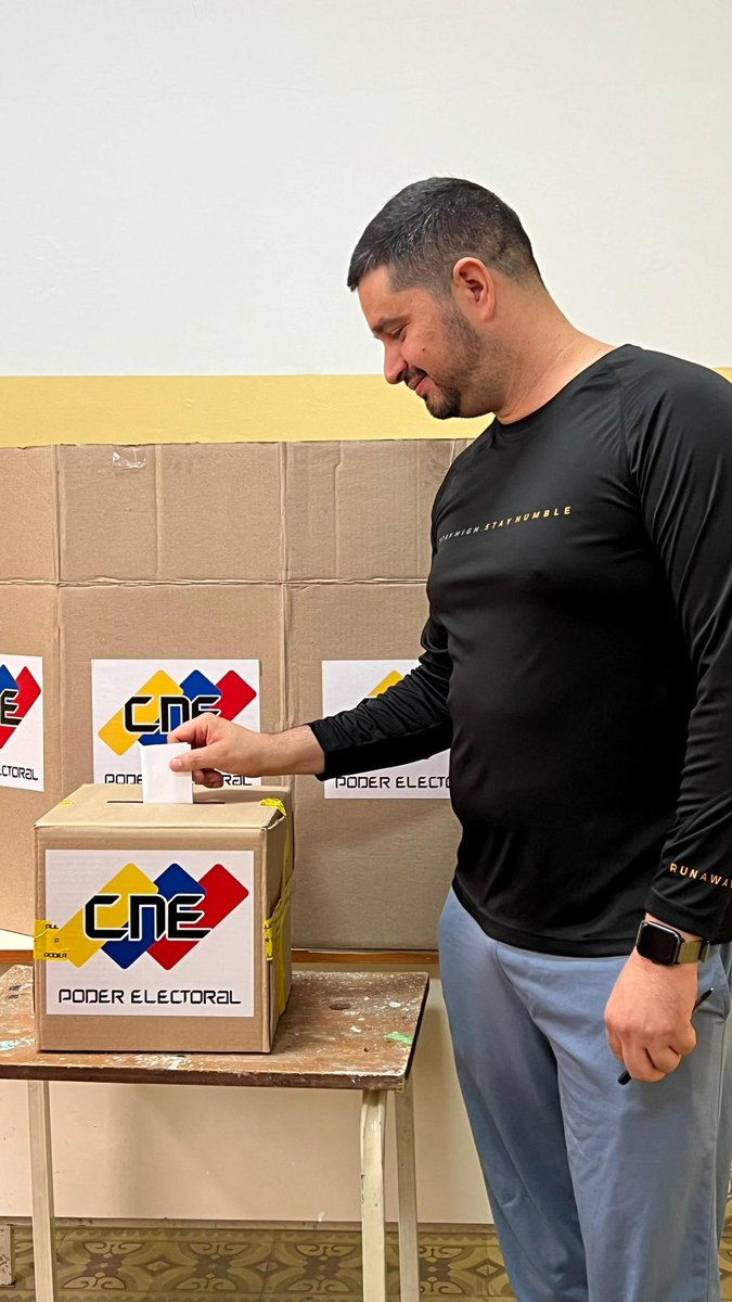 Solo en Venezuela la comunidad decide en democracia y unión, ¡aquí manda el pueblo! 🚩
