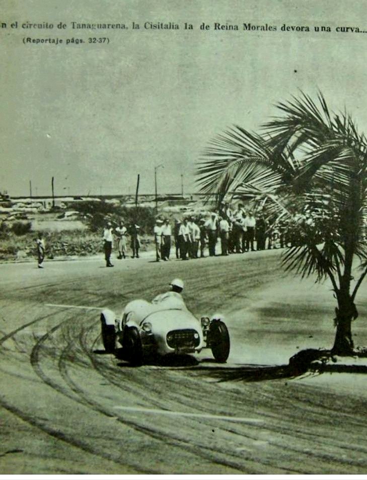 Mochima's tweet photo. Año 1954 mi abuelo Jesus Reina Morales corriendo en el litoral! https://t.co/TouqmRZpbm