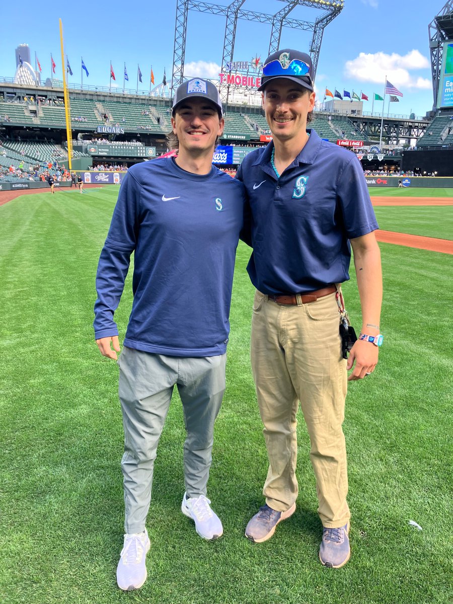 TampChamp's tweet photo. We got @LaytoAustin in town! Always fun seeing grounds crew alumni. https://t.co/wrPwrNa5Ub