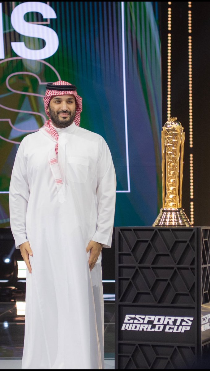 mohammed_toh's tweet photo. أدامك الله سيدي رمزاً لوطن يسمو بك وشعب ينعم معك ♥️🌹

#ولي_العهد_في_EsportsWorldCup https://t.co/EZqbQOhuHD