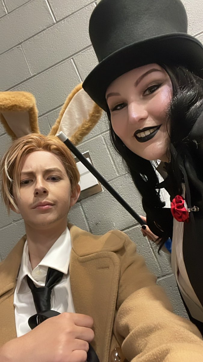 Snows_Cosplay's tweet photo. Constantine and Zatanna causing issues again 

Zatanna - Eyelashmcgee on Instagram 
#johnzee https://t.co/WroIAfE78j