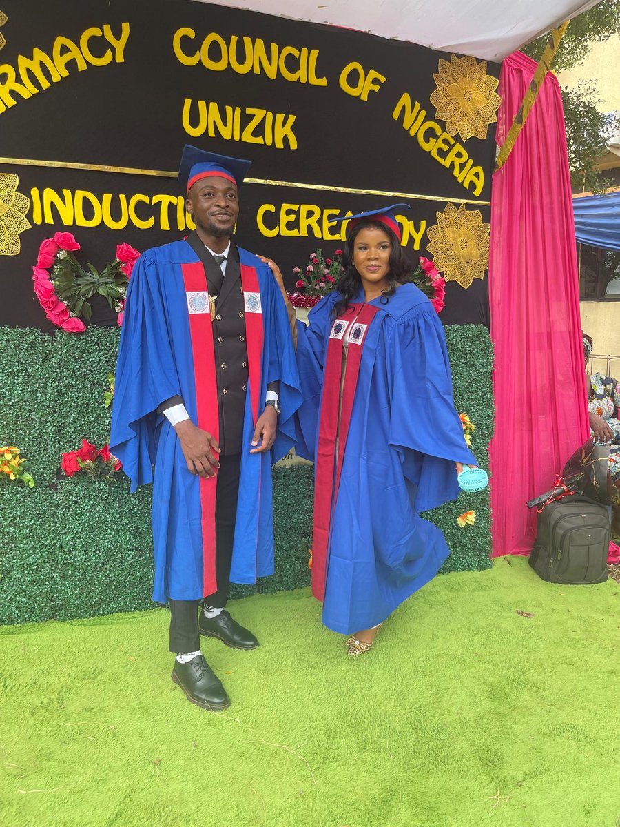 MayorOfEnugu14's tweet photo. I met wonderful persons while in school
This is Jessica, we've known each other since 2017 sha, we started the chase together single but I was the only one that finished single 😂😂

Na bachelors degree I come find true true https://t.co/NUmsKMZIag