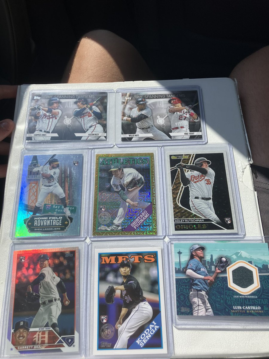 KCKid1507's tweet photo. @Royals @MattStrahm Me and @MattStrahm pulled some very cool hits in the packs too!!

Again thank you so much to @MattStrahm for taking the time out of his day to rip some packs with me!! https://t.co/qwOf0gyHbT