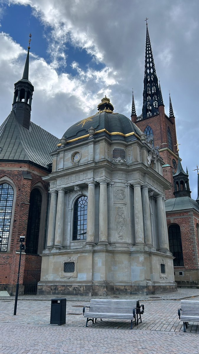 ReaderITweeted's tweet image. Day 2 ✅ Can’t believe we go back home tomorrow! Thanks for an amazing time Sweden, we’ll be back! 🇸🇪✨🍦📘