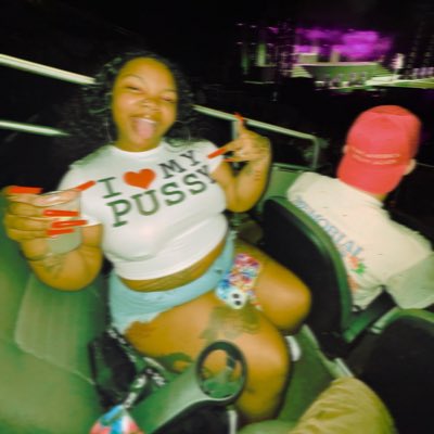 LadyiKitty's tweet photo. #NewProfilePic https://t.co/UX96wW270C