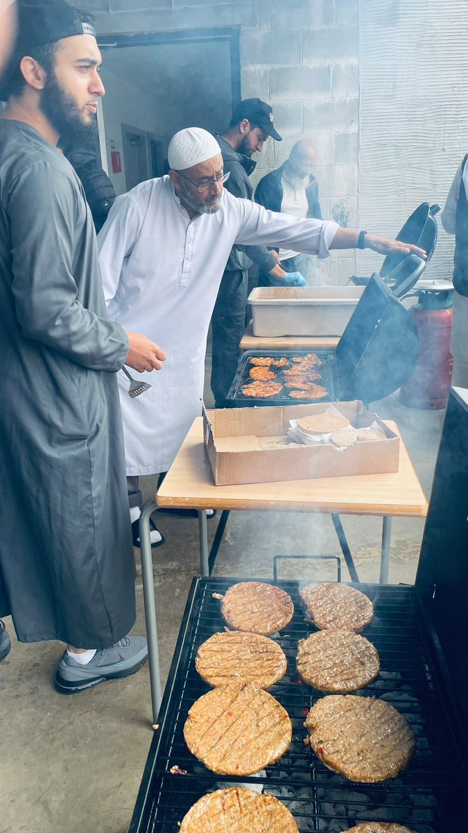 Masjid Umar summer BBQ.A wonderful event for the local community. May Allah swt reward all those who organised and participated in this event especially those who did khidmat. Ameen

#bbq #summer #Bradford #unity