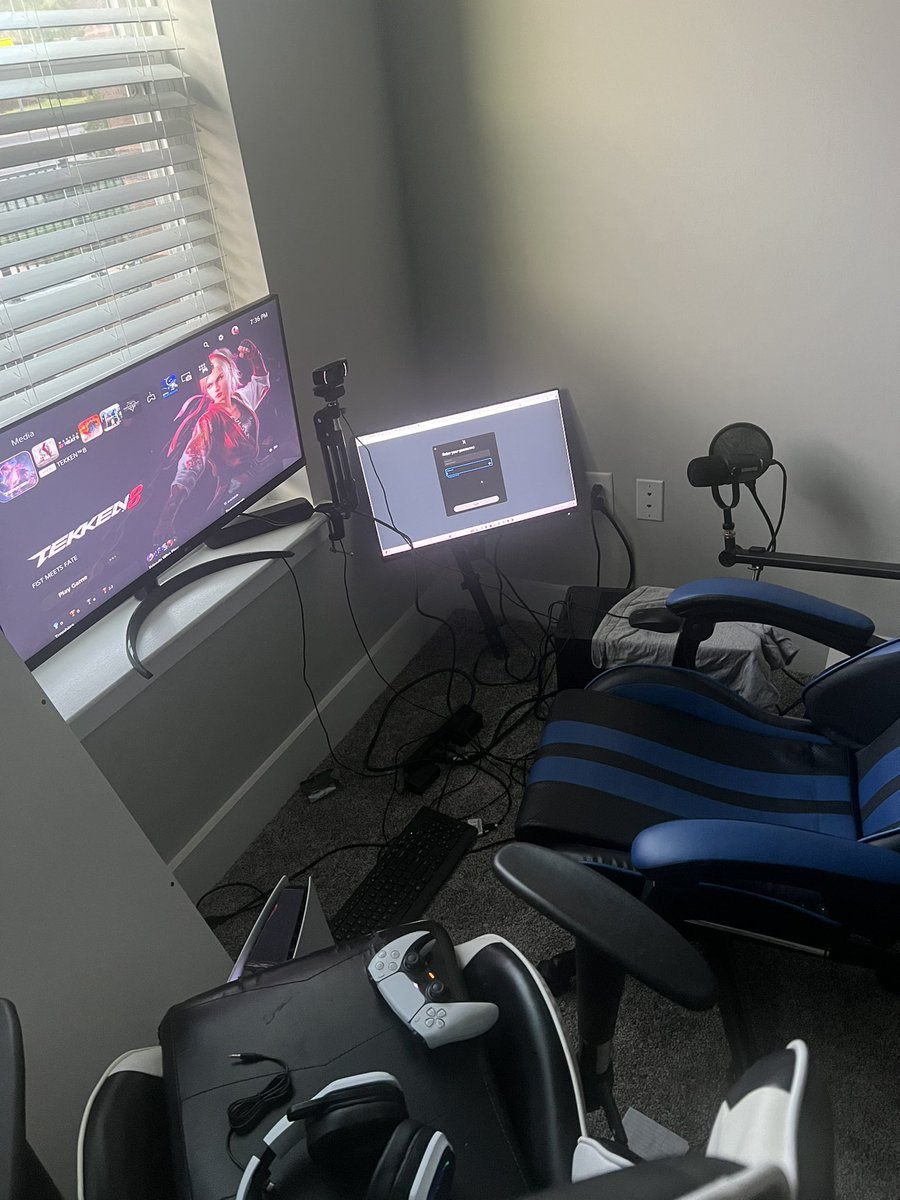 LegendCheat's tweet image. Rate my setup heading into Nba 2k25
