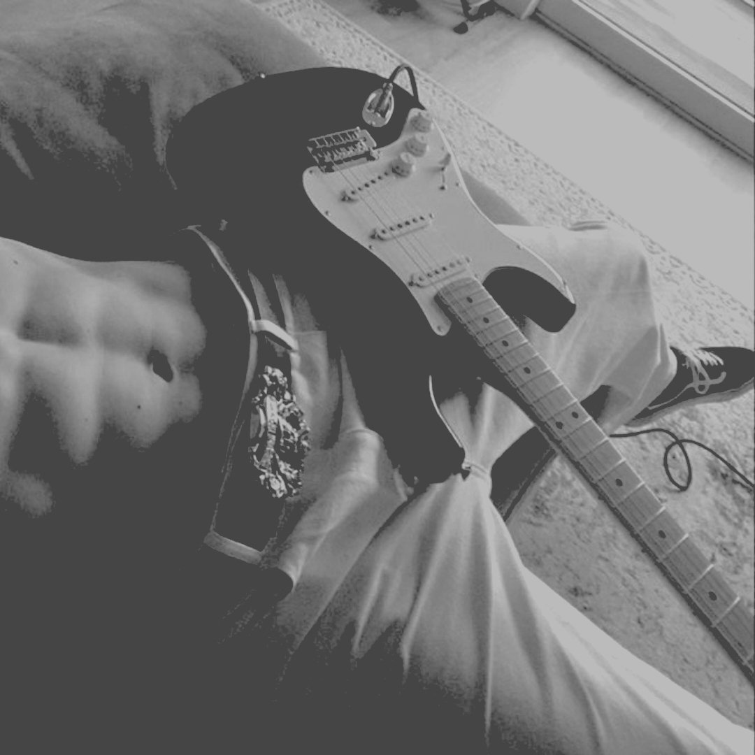 ᅠ
ᅠ
ᅠᅠᅠᅠ   › #𝗦𝗘𝗗𝗨𝗖𝗧𝗜𝗩𝗘𝗦𝗨𝗡𝗗𝗔𝗬
ᅠᅠᅠ      El amor propio se folla al 
                odio ajeno. 
ᅠ
ᅠ