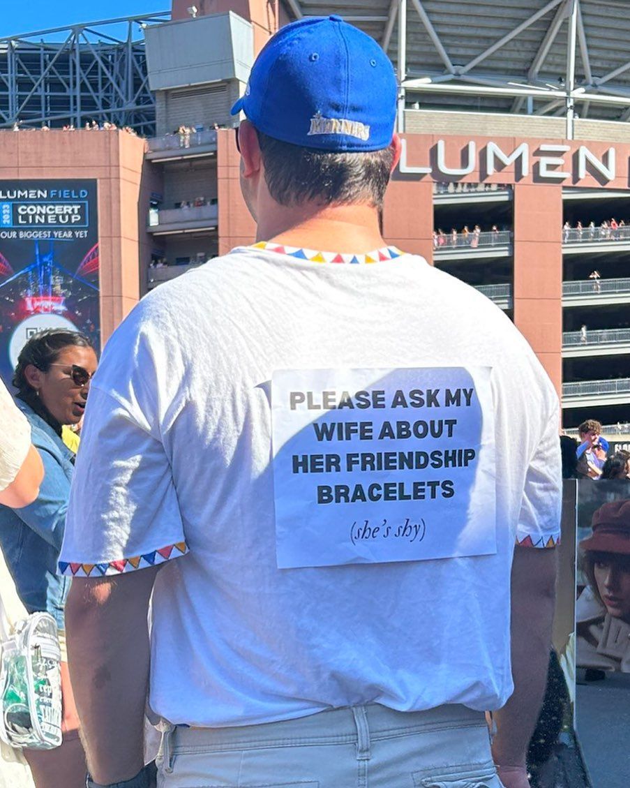 shirtsthtgohard's tweet photo. https://t.co/JFXc0sMXj5