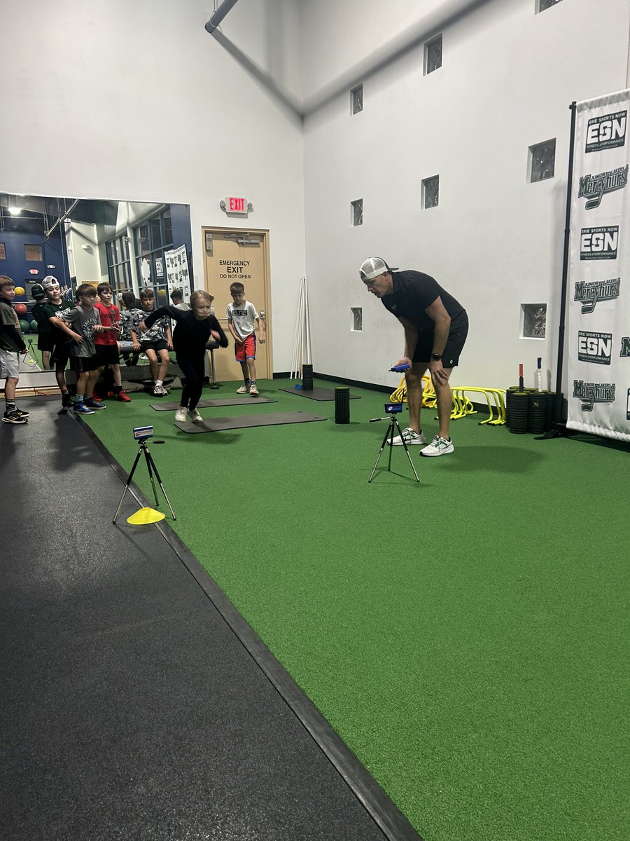 🚨 We had an amazing kickoff to our Junior Lakers Hockey Ramp-up Camp this past week! 🎉 A big welcome to the 12U, 2014, and 10U teams. The energy is high, and everyone is ready for an exciting season ahead. Our coaches are thrilled to be part of each athlete's journey towards!