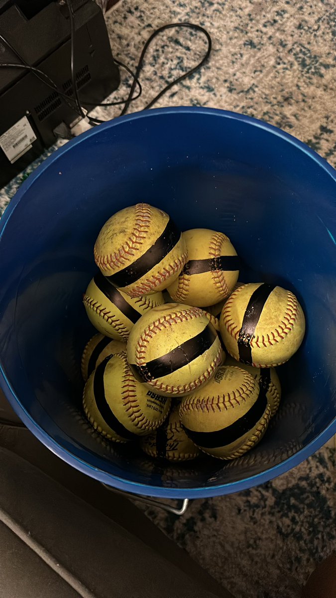 CoachM_Giannone's tweet image. Late night softball practice prep. “Everydays” are vital to growth. #underconstruction #practicemakesprogress #sunshineandgreatness @kempnercougarsb @KHS_Cougars @KempnerABC @coachdobbins3 @CoachLee27 @Coach_DeGar @CoachHenk641 @lori_montelongo @DrDJackson4 @CoachAnderson50